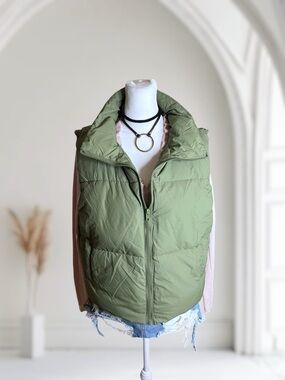 NWT MEROKEETY Olive Green Zip-Up Puffer Vest Stand Collar Size S